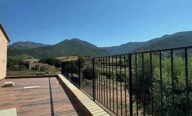 Thermolaquage sur gardes-corps en fer en Corse, Borgo, STM